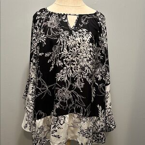 Floral Black and White Women's Top